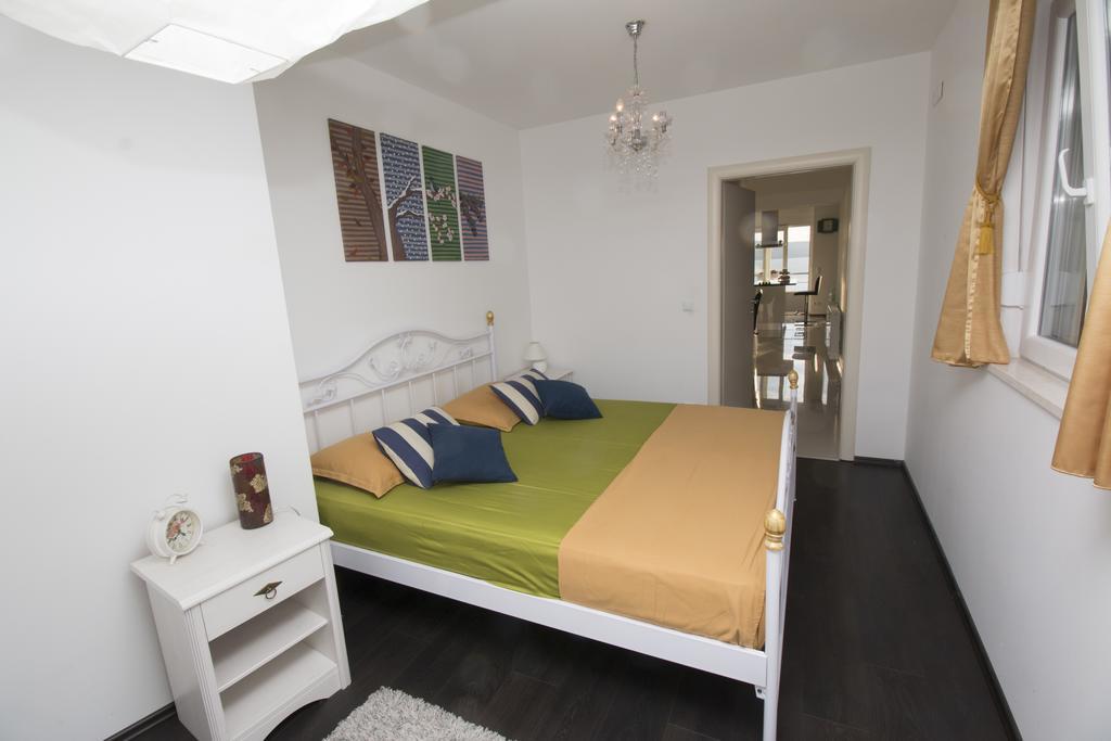 Apartment Mate 奥米什 外观 照片
